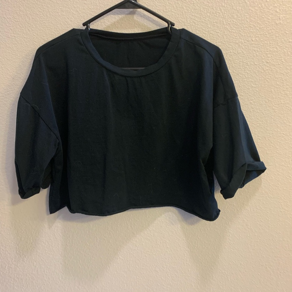 Balance athletica black crop top